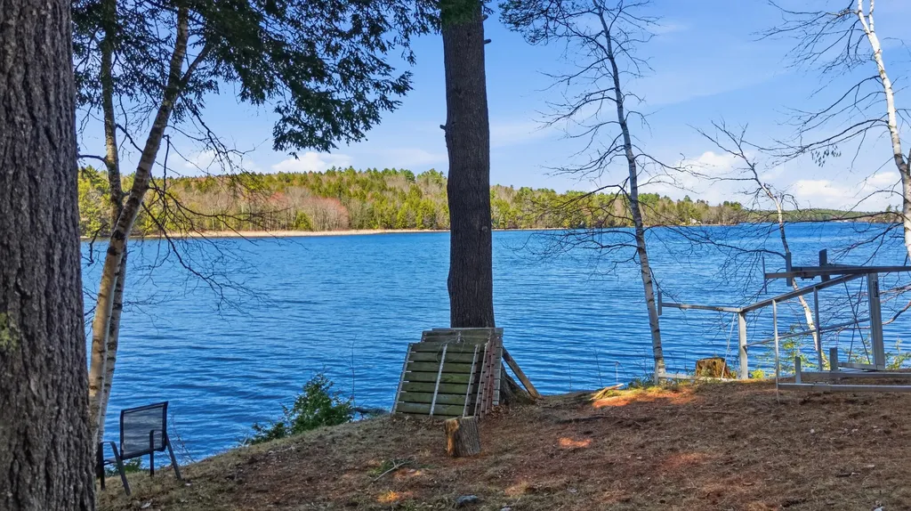 19 Rocky Point Road Monmouth ME 04259