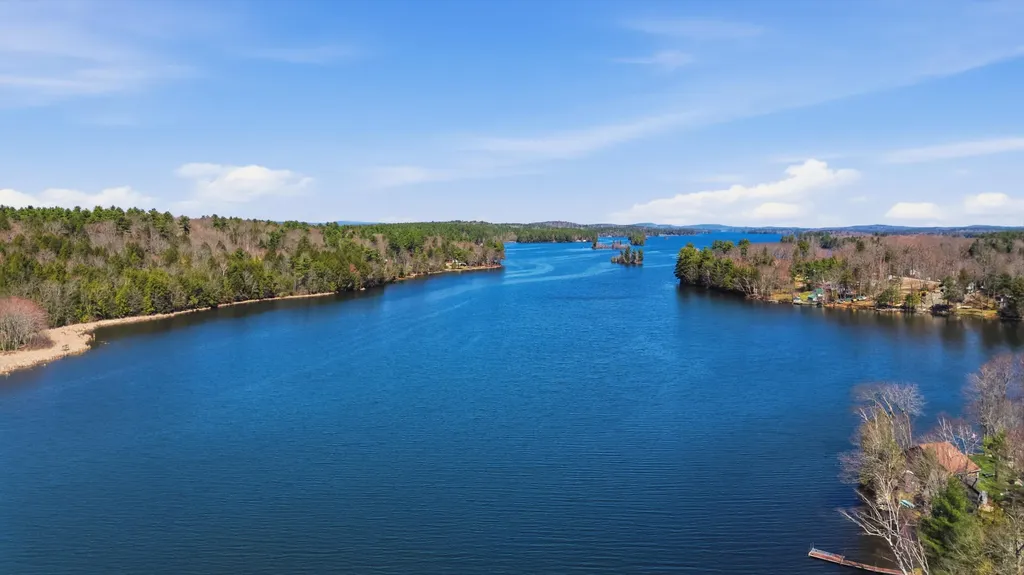 19 Rocky Point Road Monmouth ME 04259