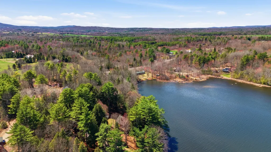 19 Rocky Point Road Monmouth ME 04259