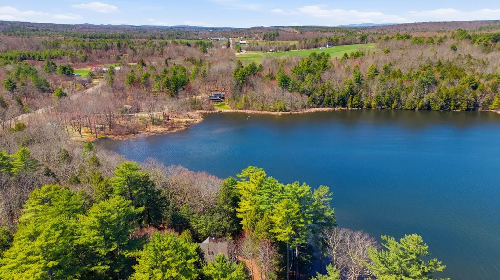 19 Rocky Point Road Monmouth ME 04259