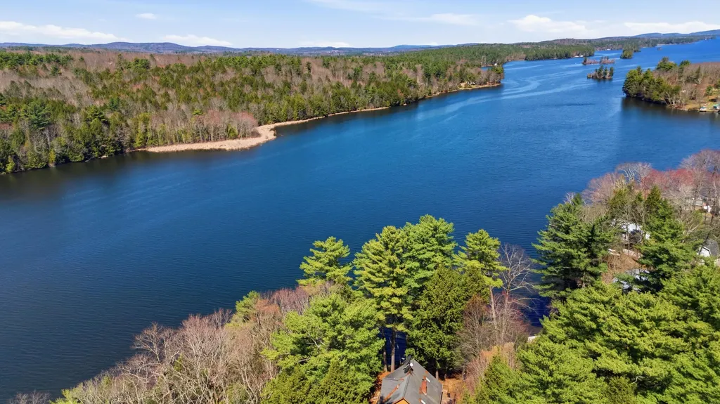 19 Rocky Point Road Monmouth ME 04259