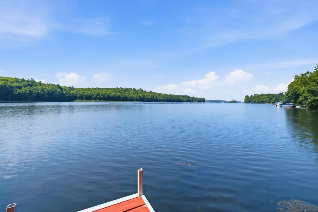 19 Rocky Point Road Monmouth ME 04259