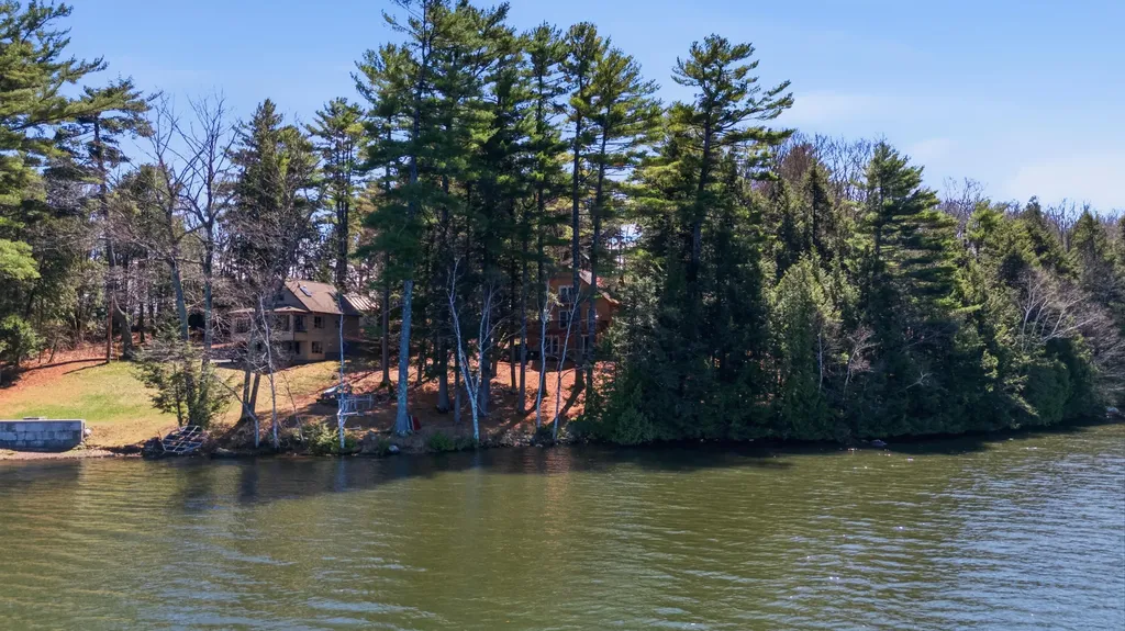 19 Rocky Point Road Monmouth ME 04259