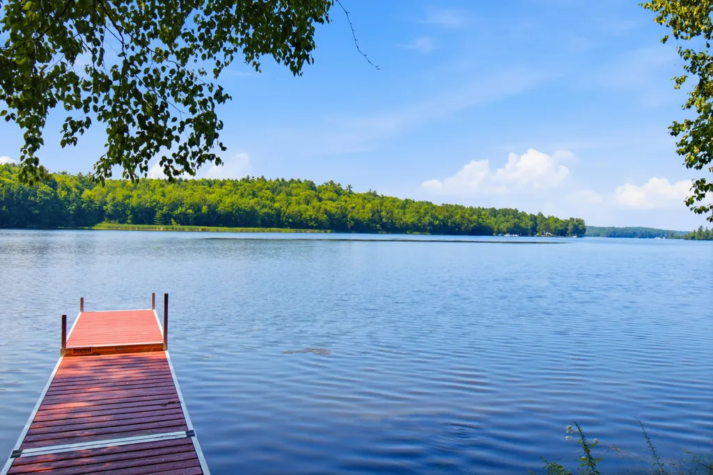 19 Rocky Point Road Monmouth ME 04259