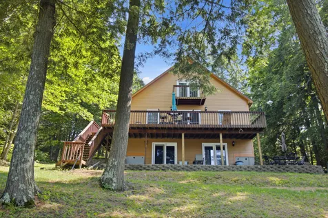 19 Rocky Point Road Monmouth ME 04259