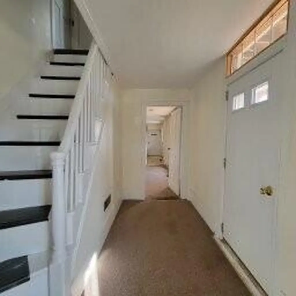 14 Arab Road Lee ME 04455