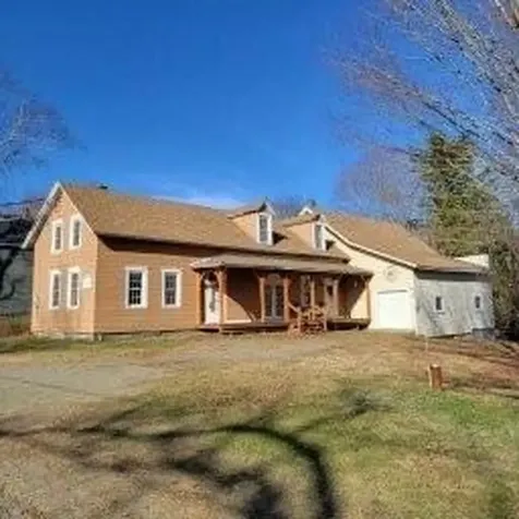 14 Arab Road Lee ME 04455