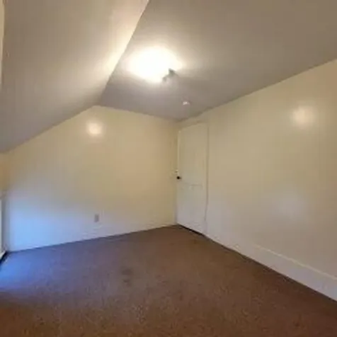 14 Arab Road Lee ME 04455