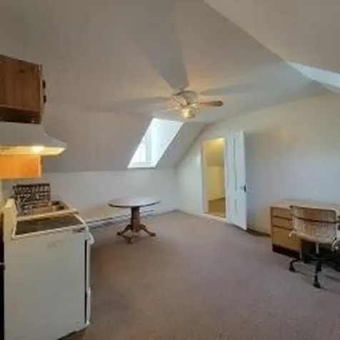 14 Arab Road Lee ME 04455