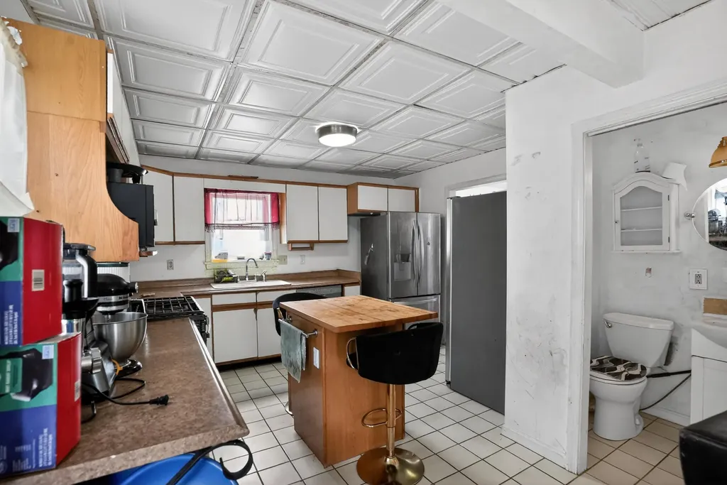 60 Orchard Street Auburn ME 04210
