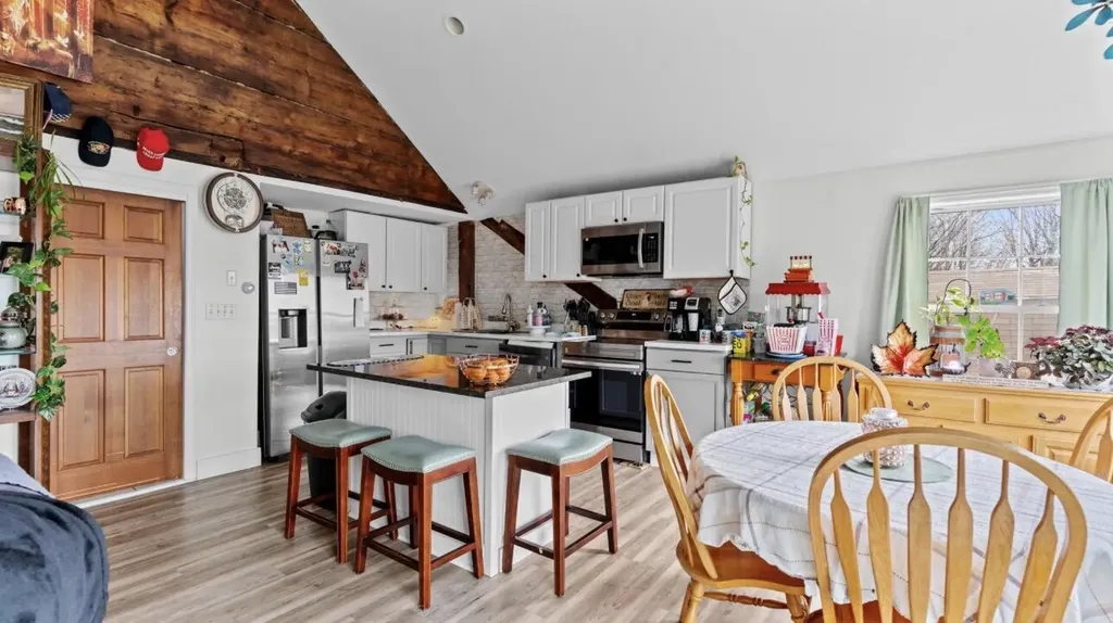 305 Gray Road Windham ME 04062