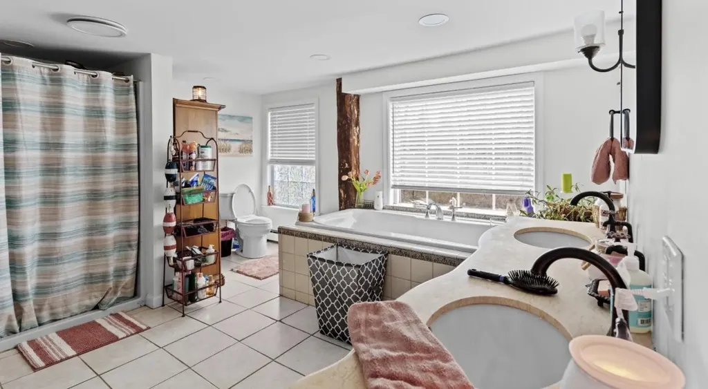 305 Gray Road Windham ME 04062