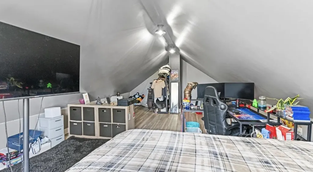 305 Gray Road Windham ME 04062