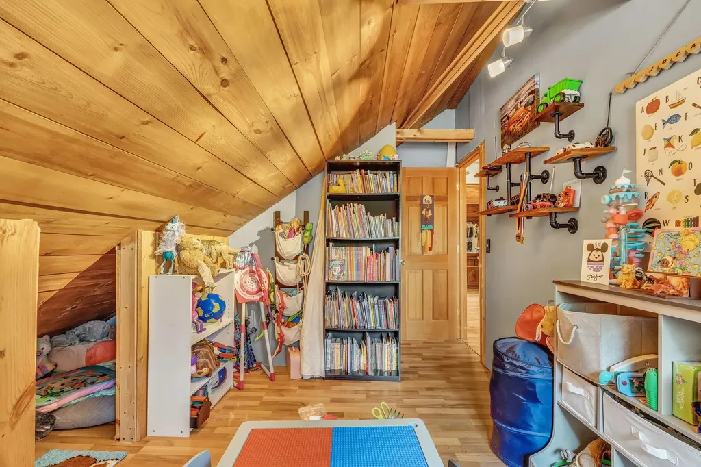 329 Bean Road Mount Vernon ME 04352