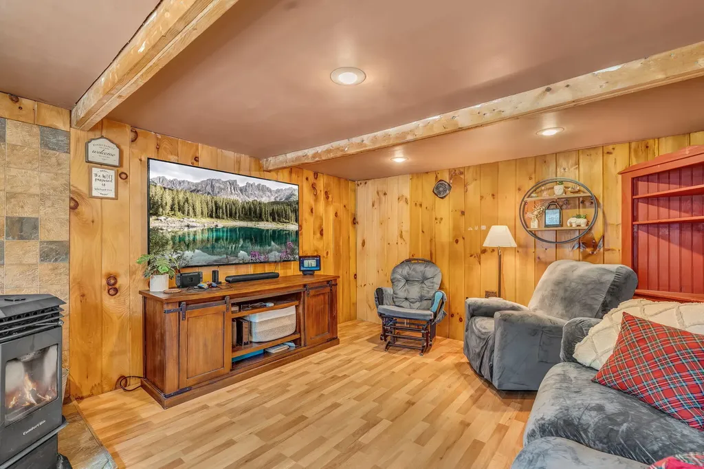 329 Bean Road Mount Vernon ME 04352