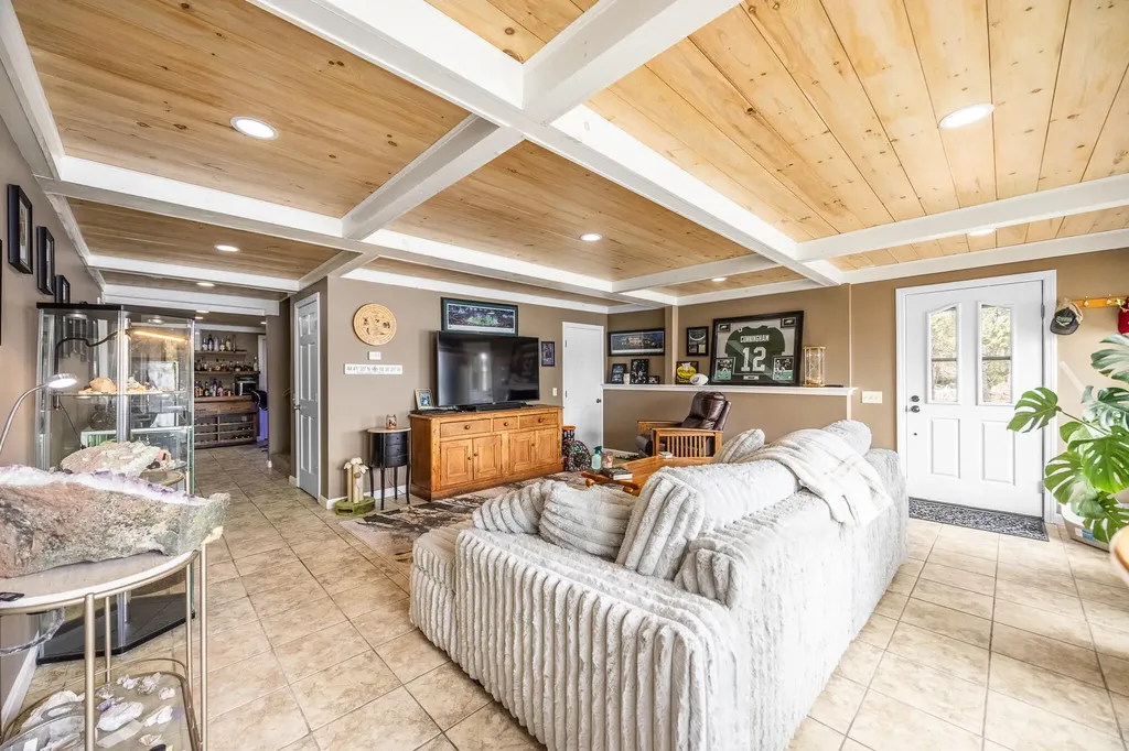 91 Mulberry Road Dedham ME 04429