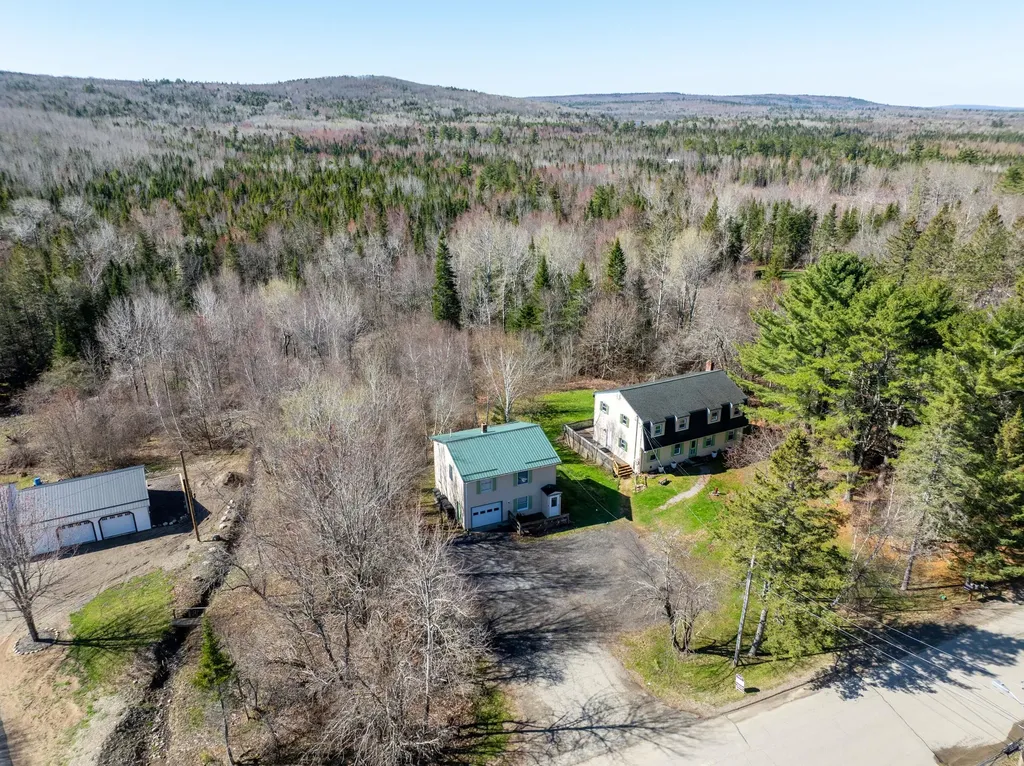 2293&2295 S Princeton Road Baileyville ME 04694