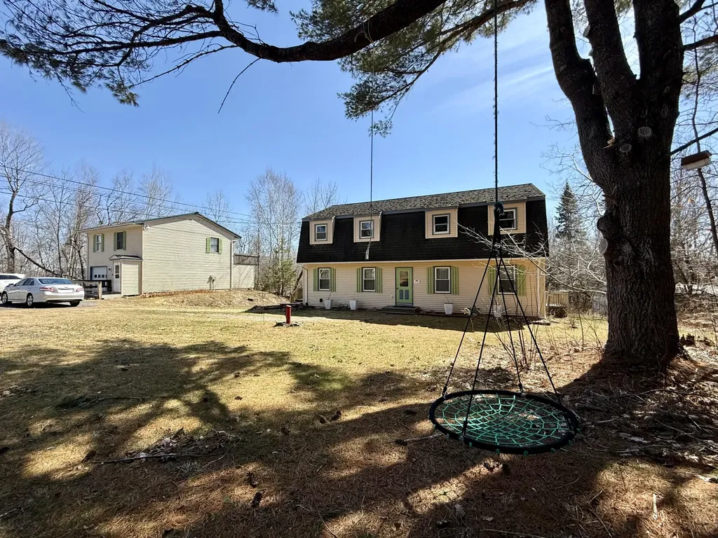 2293&2295 S Princeton Road Baileyville ME 04694