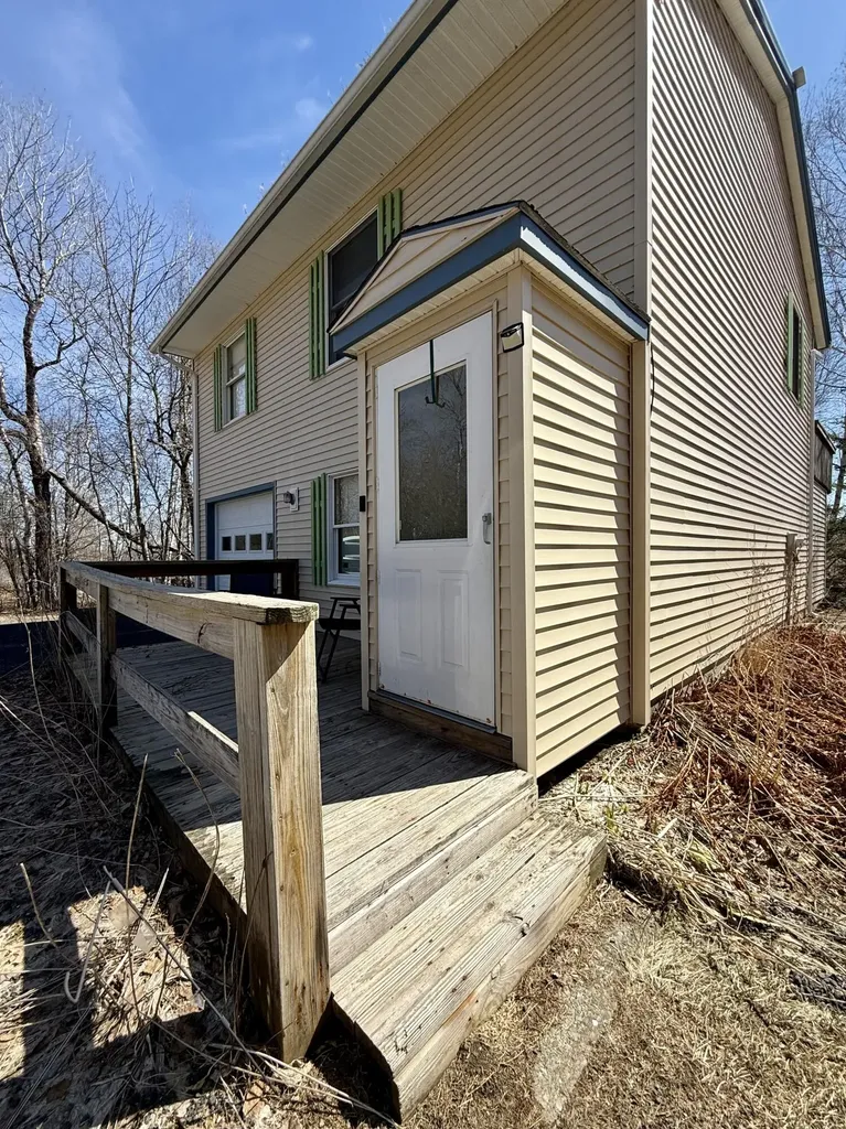 2293&2295 S Princeton Road Baileyville ME 04694