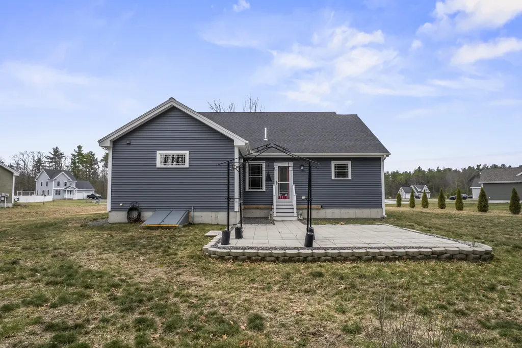 36 Orioles Way Sanford ME 04073