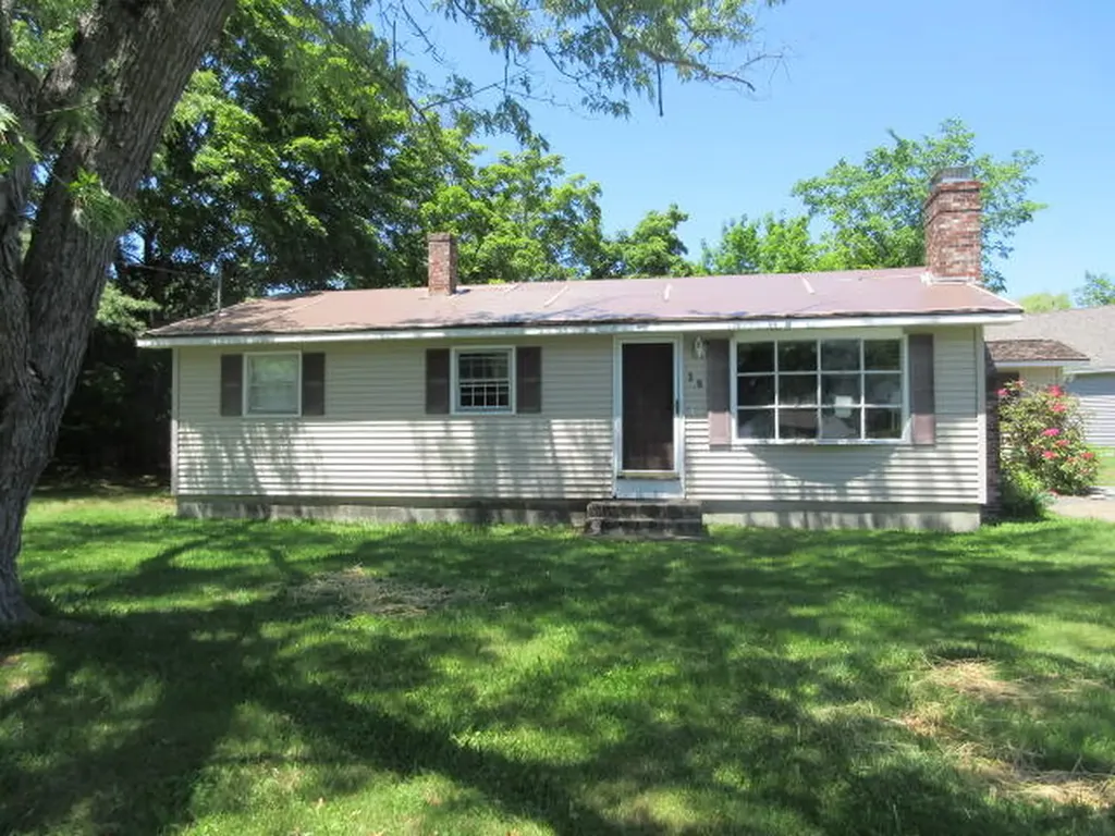 29 Hutchinson Drive Augusta ME 04330