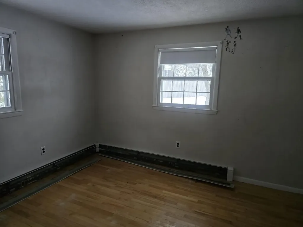 29 Hutchinson Drive Augusta ME 04330