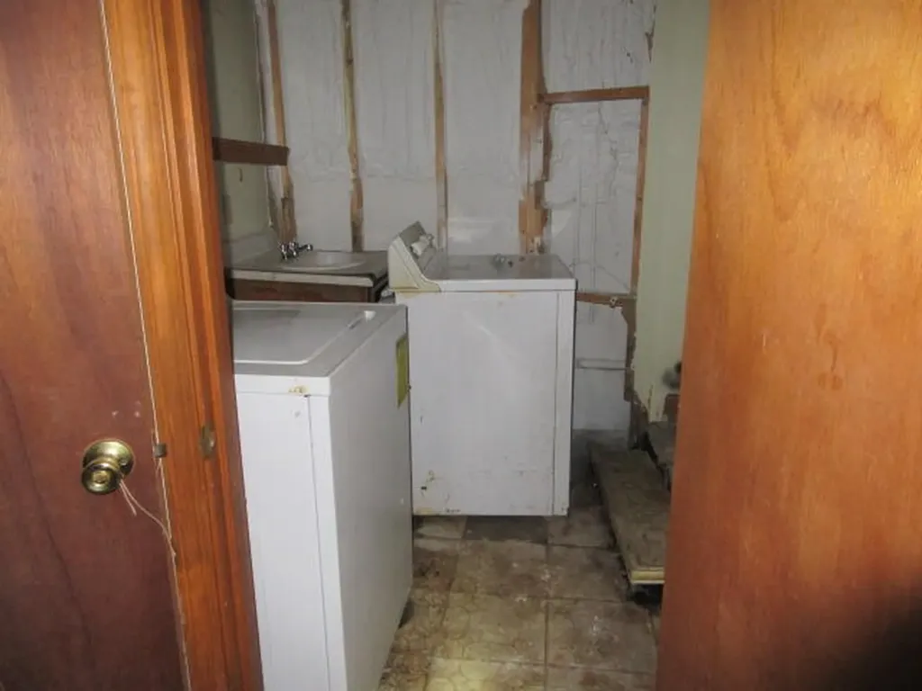 29 Hutchinson Drive Augusta ME 04330