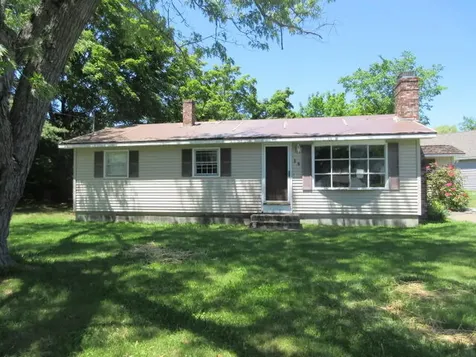 29 Hutchinson Drive Augusta ME 04330