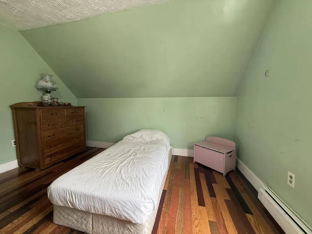 7 Bates Street Sanford ME 04073
