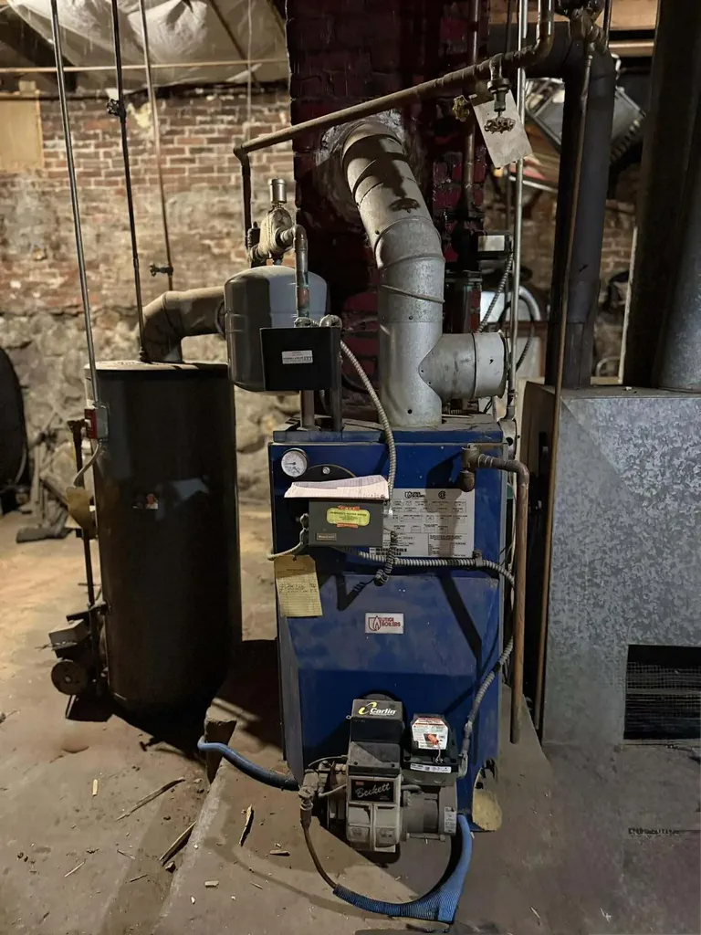 7 Bates Street Sanford ME 04073