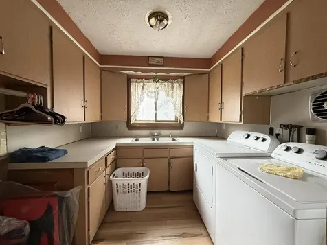 7 Bates Street Sanford ME 04073