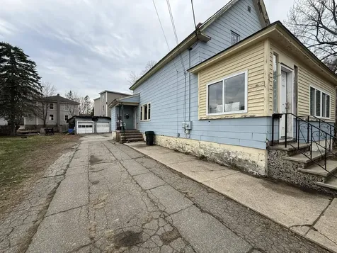7 Bates Street Sanford ME 04073