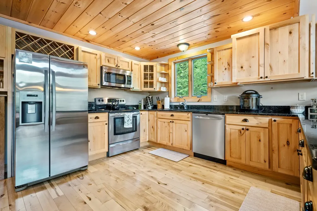 164 Keystone Drive Newry ME 04261
