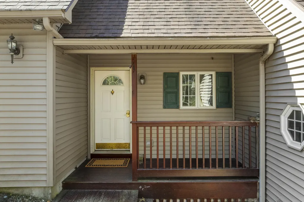 42 Lord Road Westport Island ME 04578