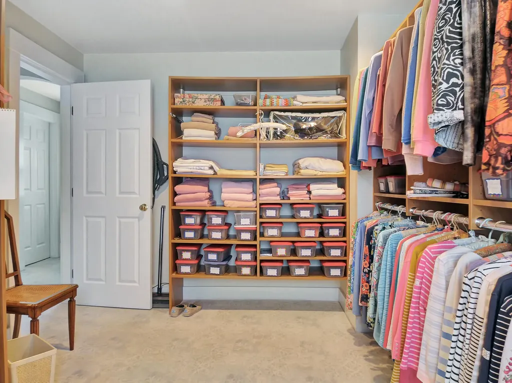 553 Main Street Wayne ME 04284