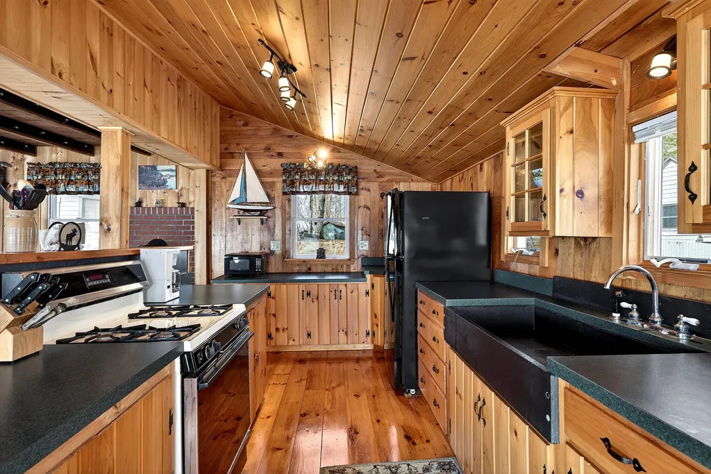 52 Lester Lane Burnham ME 04922