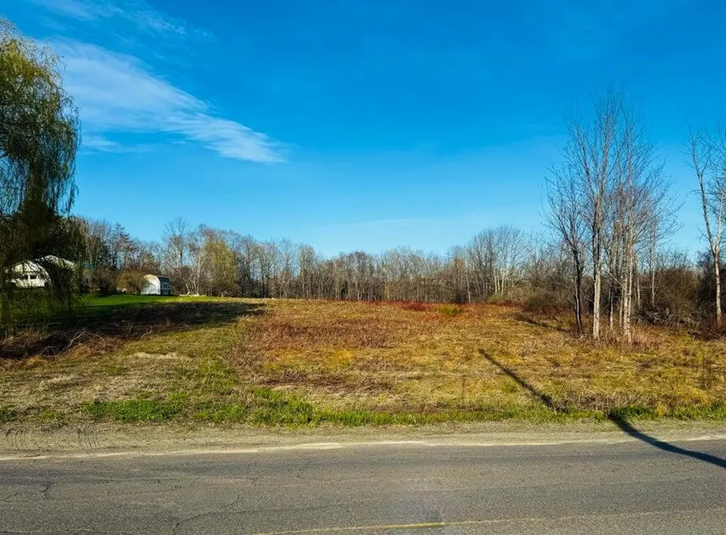 23 Dexter Road Saint Albans ME 04971
