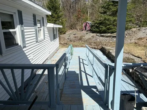 36 Hix Road Windsor ME 04363