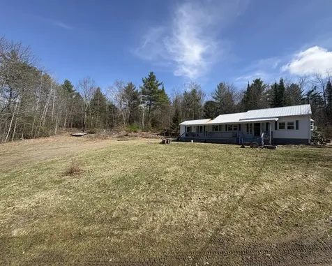 36 Hix Road Windsor ME 04363
