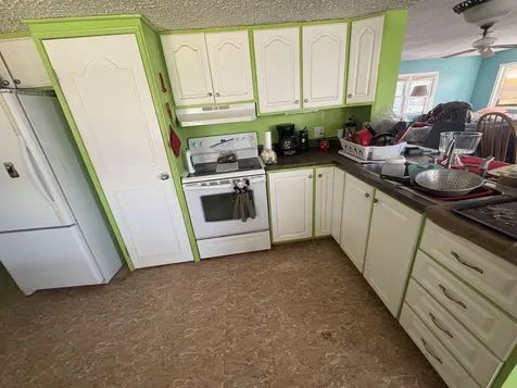 36 Hix Road Windsor ME 04363