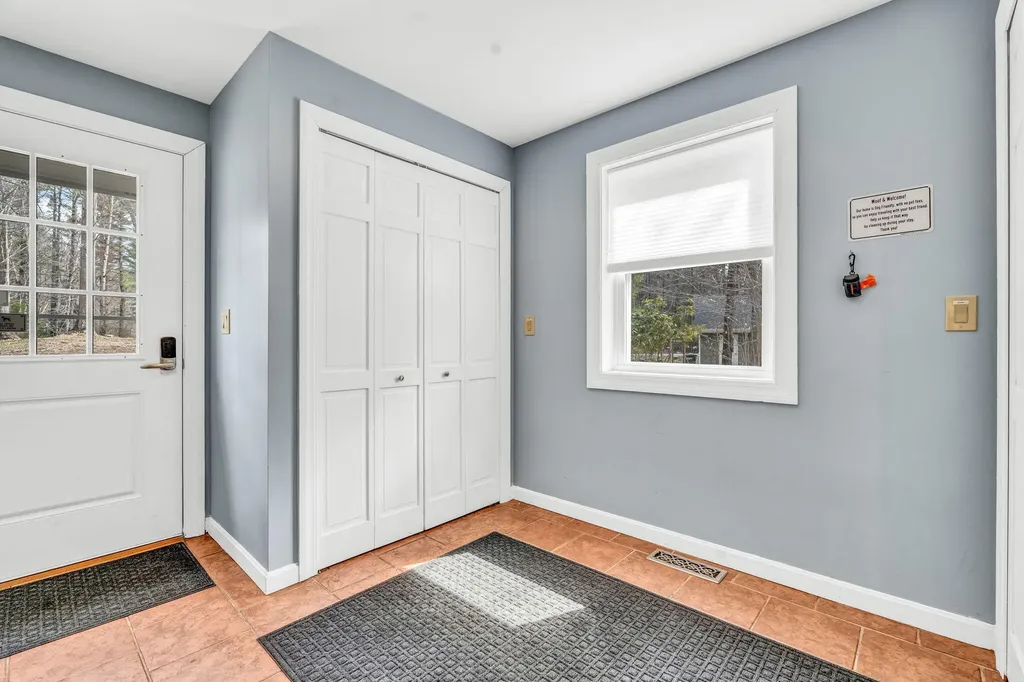 8 Evergreen Drive Freeport ME 04032