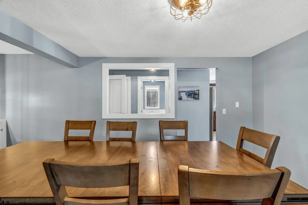 8 Evergreen Drive Freeport ME 04032