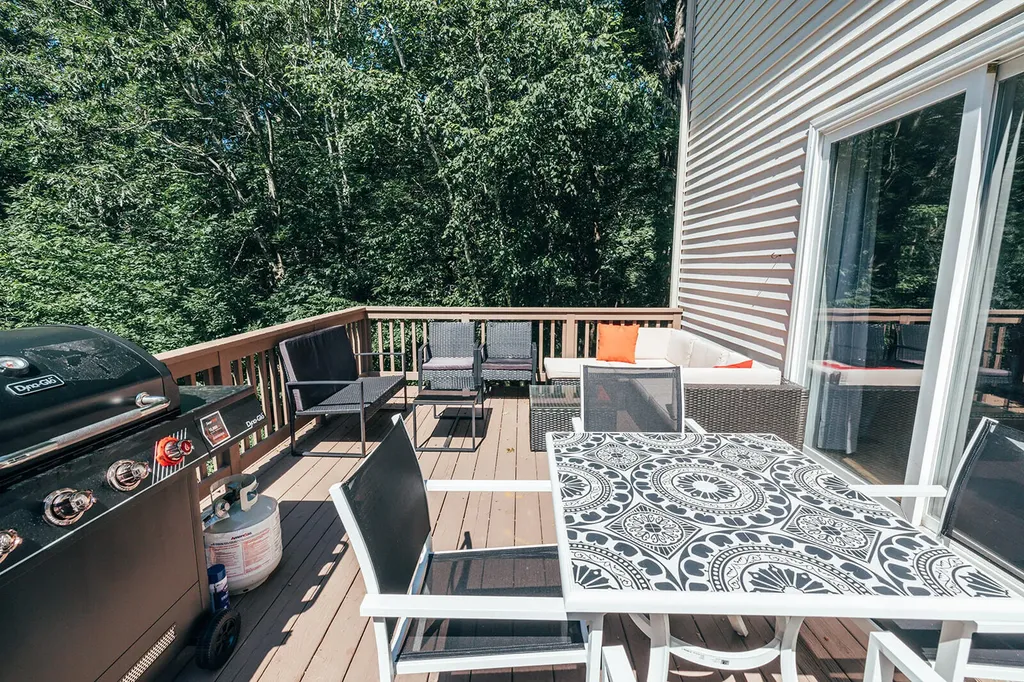 8 Evergreen Drive Freeport ME 04032