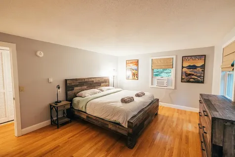 8 Evergreen Drive Freeport ME 04032