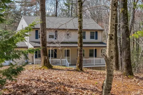 8 Evergreen Drive Freeport ME 04032