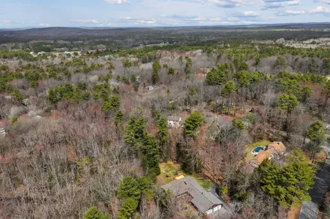 8 Evergreen Drive Freeport ME 04032