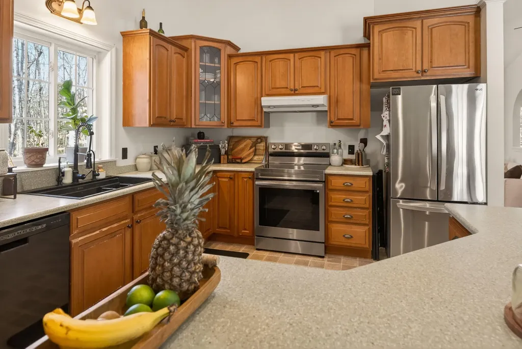 179 Egypt Road Raymond ME 04071