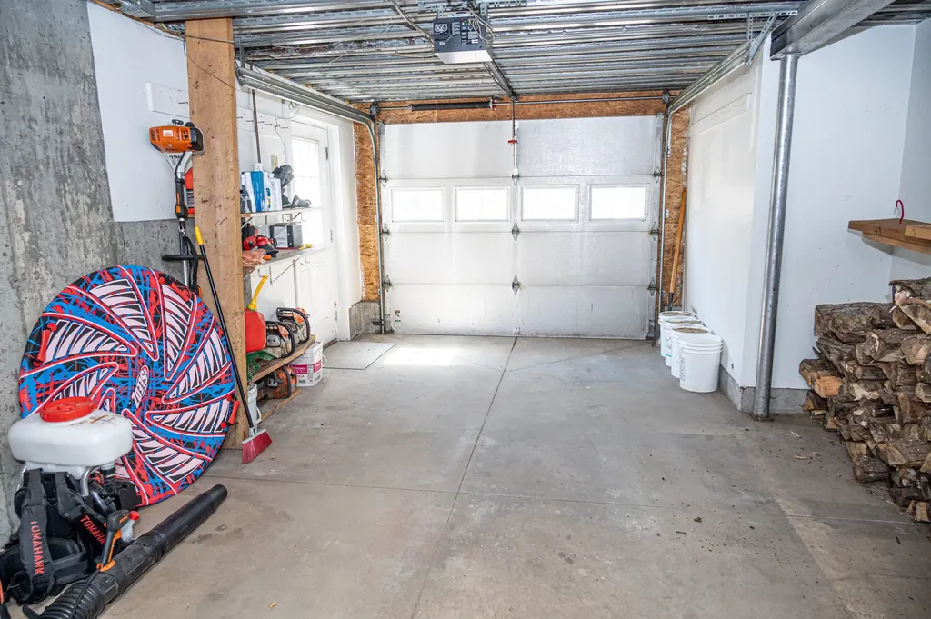 179 Egypt Road Raymond ME 04071