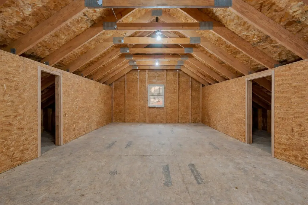 179 Egypt Road Raymond ME 04071