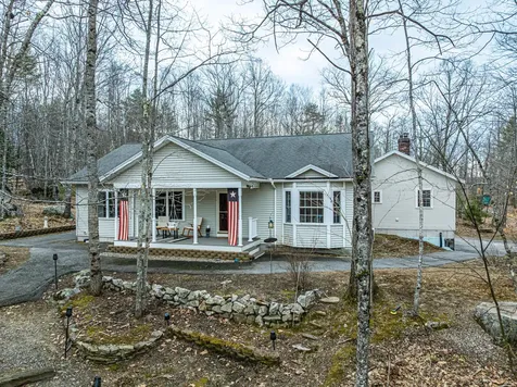 179 Egypt Road Raymond ME 04071